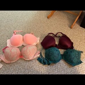 Perfect condition Victoria secret bras !